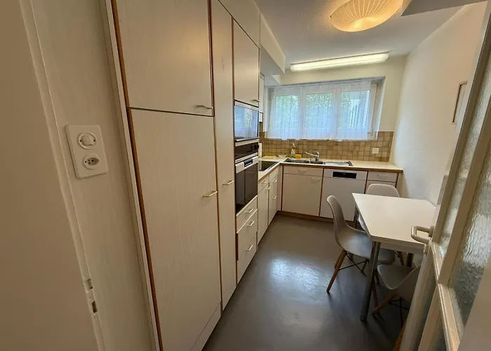 2br Flat In Center - Crown 2 *