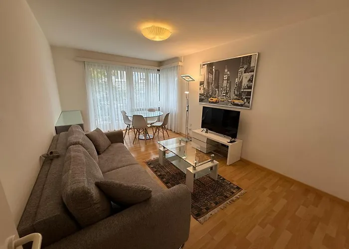 2br Flat In Center - Crown 2 * Цюрих