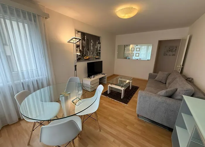 2br Flat In Center - Crown 2